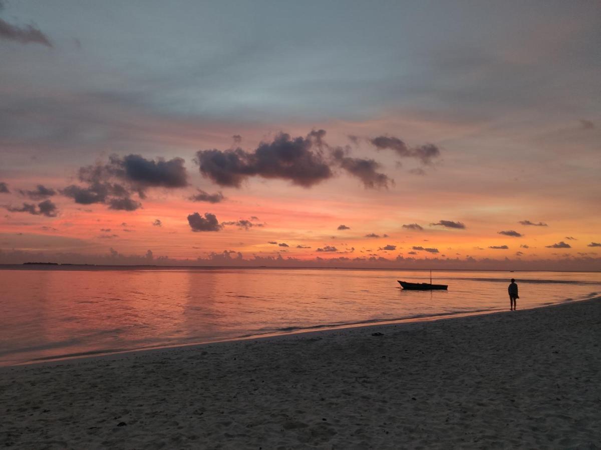 Ukulhas Villa Beach Hotel Dış mekan fotoğraf