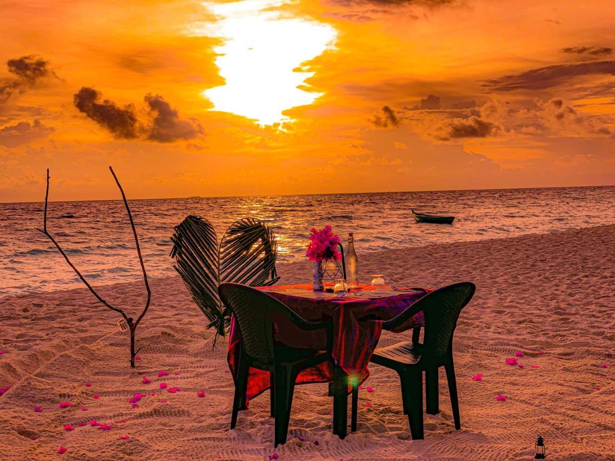 Ukulhas Villa Beach Hotel Dış mekan fotoğraf