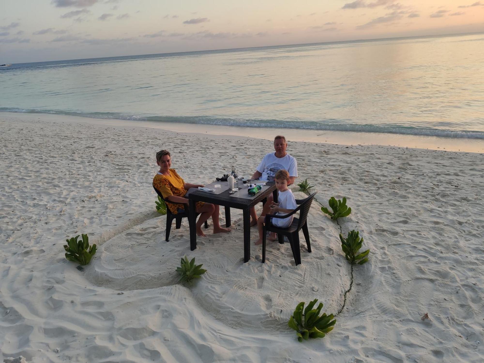 Ukulhas Villa Beach Hotel Dış mekan fotoğraf
